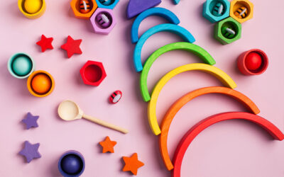 Eko-zabawa od najmłodszych lat – jak wybierać ekologiczne zabawki z głową?